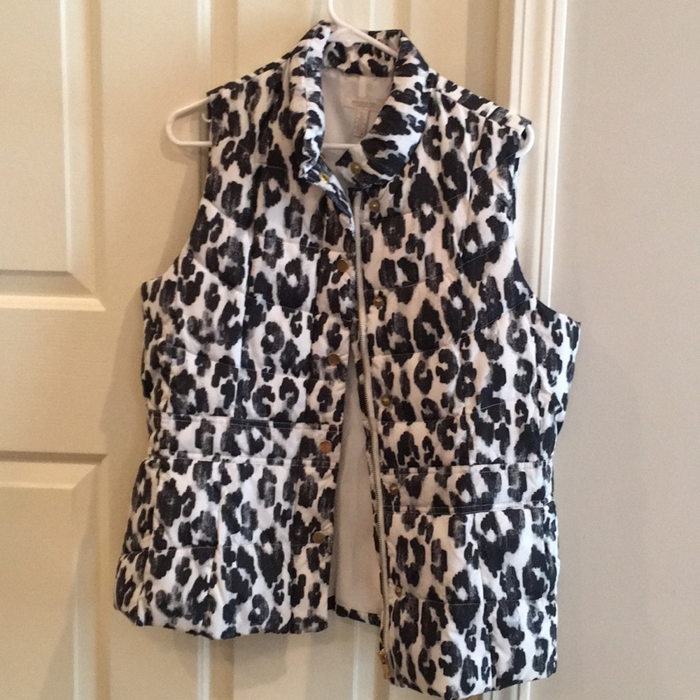Leopard print puffer